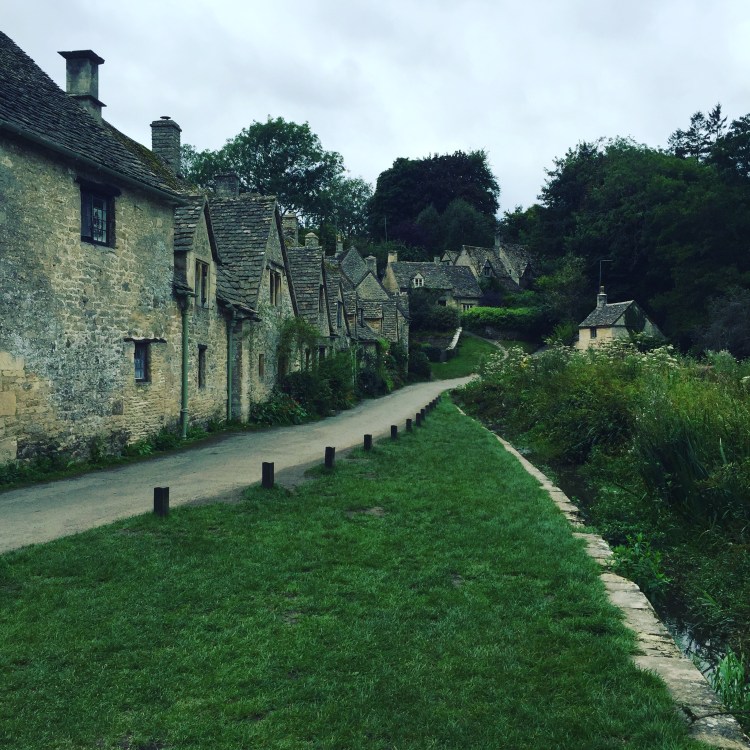 D0C03656-9268-4EF8-BF37-200F2352B032